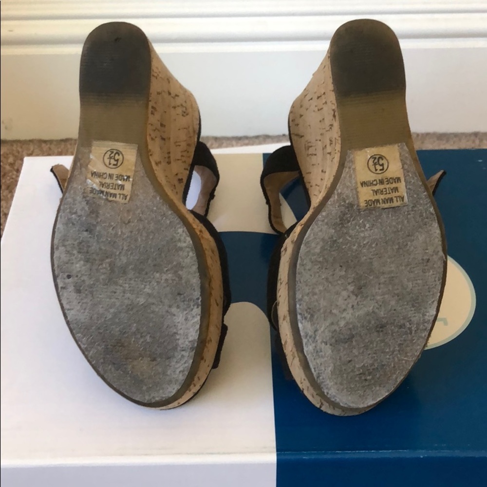 Shiekh Platform Sandal - Picture 4 of 7